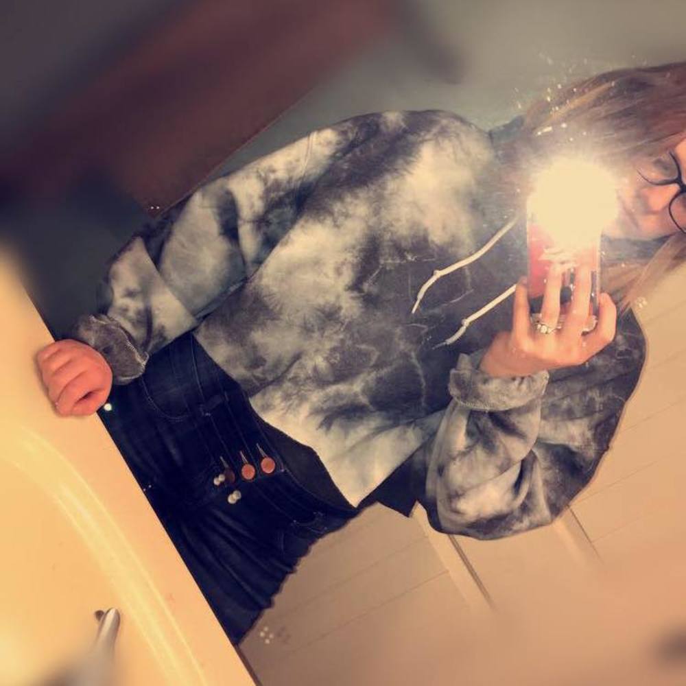 Meet your Posher, Danielle